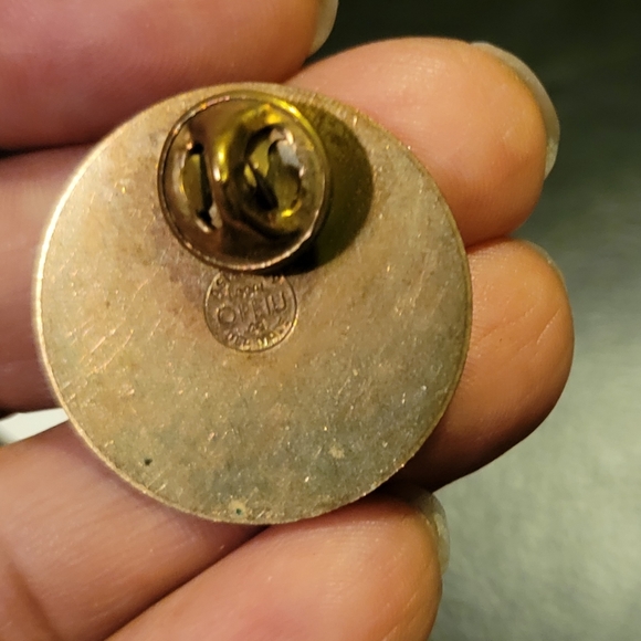 Vintage Ford United Auto Workers Buy American Pin - Picture 3 of 3